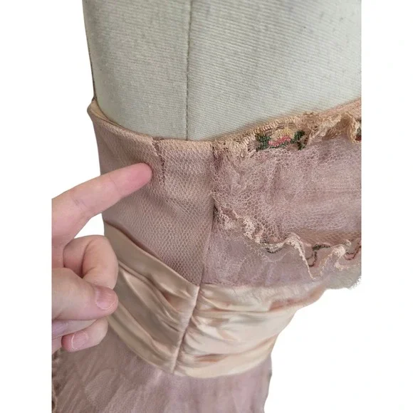 1950s Vintage Womens Pink Tulle Gown Dress Floral Detail - Picture 11 of 11